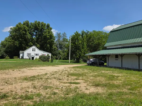 30369 M 40, PawPaw, MI 49079