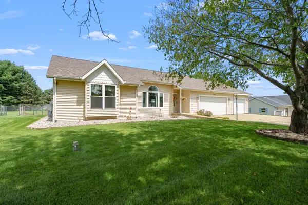 22864 Blackbird Avenue, Mattawan, MI 49071