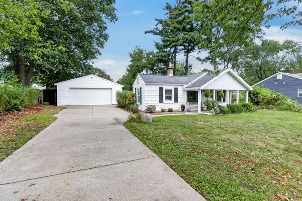 742 Pleasant Avenue, Kalamazoo, MI 49008