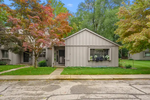 3747 Cedaridge Road, Kalamazoo, MI 49008
