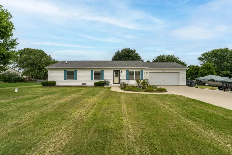 54241 Ridgeview Circle, Antwerp, MI 49079 - #2