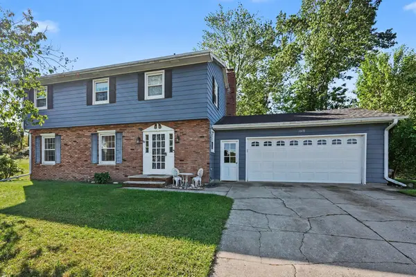 1319 Royal Oak Avenue, Portage, MI 49024