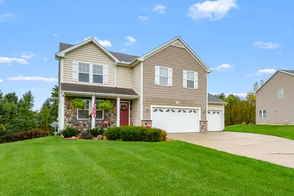 700 Laurel Wood Street, Kalamazoo, MI 49009