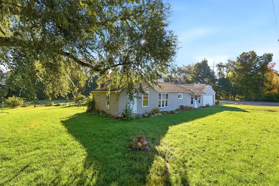 421 S Wilson Street, Vicksburg, MI 49097 - #2