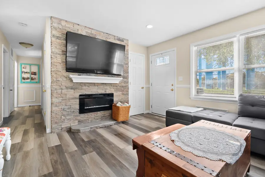 128 N Woodlawn Avenue N, Battle Creek, MI 49037 - #3