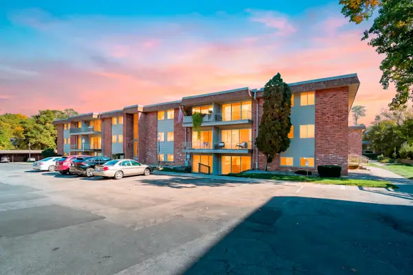 742 W Kilgore Road Unit: 107, Kalamazoo, MI 49008