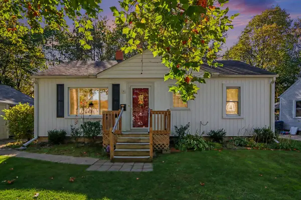 1019 Clover Street, Kalamazoo, MI 49008