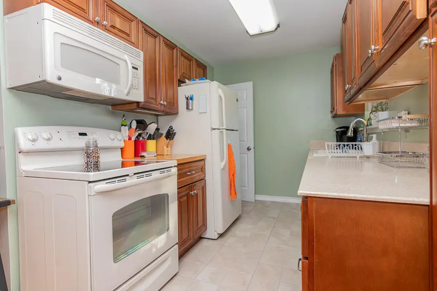 7714 Pickering Street, Portage, MI 49024 - #3