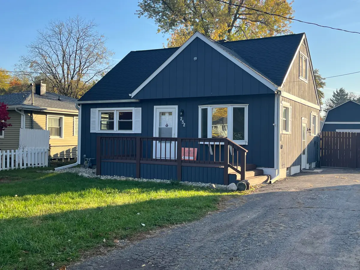 252 N 23rd Street N, Springfield, MI 49037 - #1