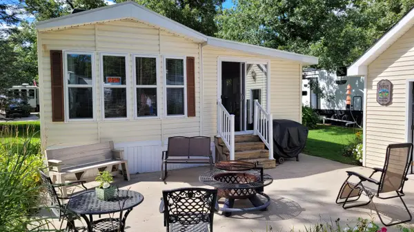 9325 S Lazy Lane Unit: #33, Baldwin, MI 49304