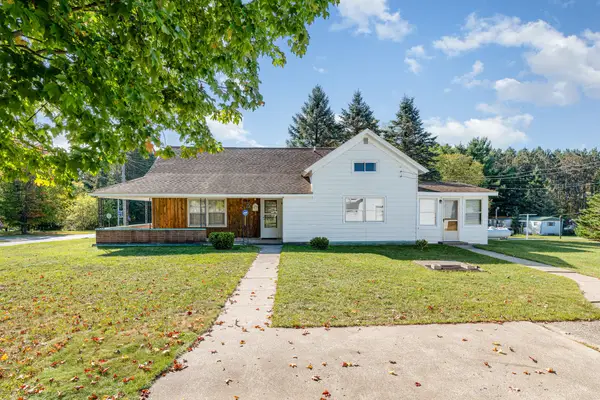 218 S Davis Avenue, Harrietta, MI 49638