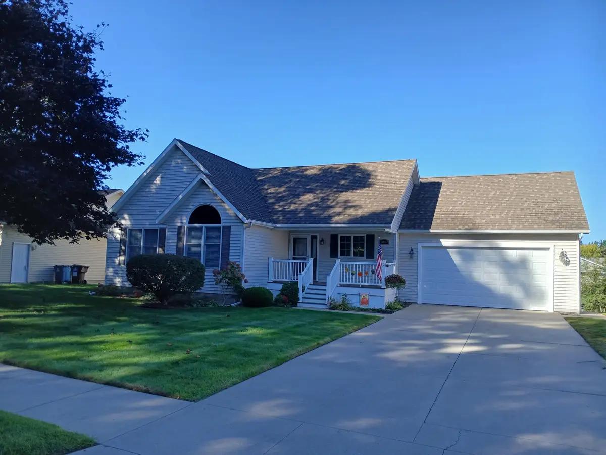 1007 Kenowa Drive, Ludington, MI 49431 - Image #1