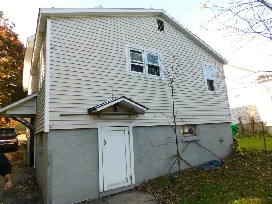 913 Kosciusko Street, Manistee, MI 49660 - #3