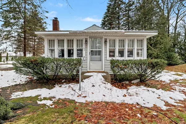 3163 N Lakeshore Drive, Ludington, MI 49431