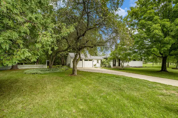 409 E Broadway Avenue, Scottville, MI 49454