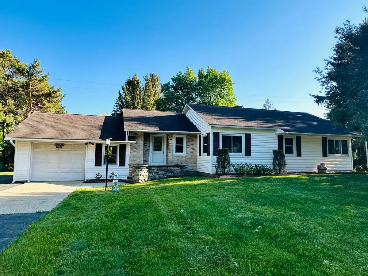 1735 Red Apple Road, Manistee, MI 49660 - #1