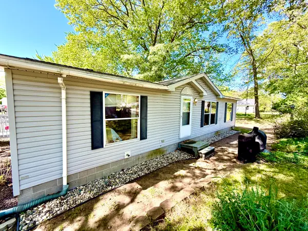 811 N Lavinia Street, Ludington, MI 49431