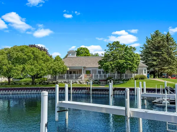 100 Marina Drive N, Manistee, MI 49660
