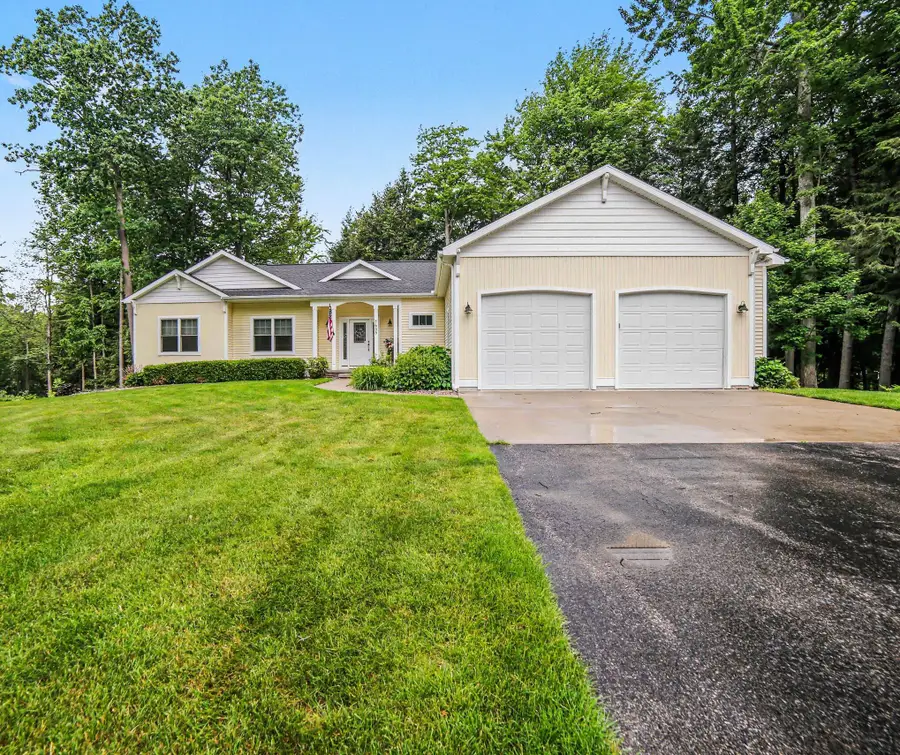 1655 Glenwood Road, Ludington, MI 49431 - #2