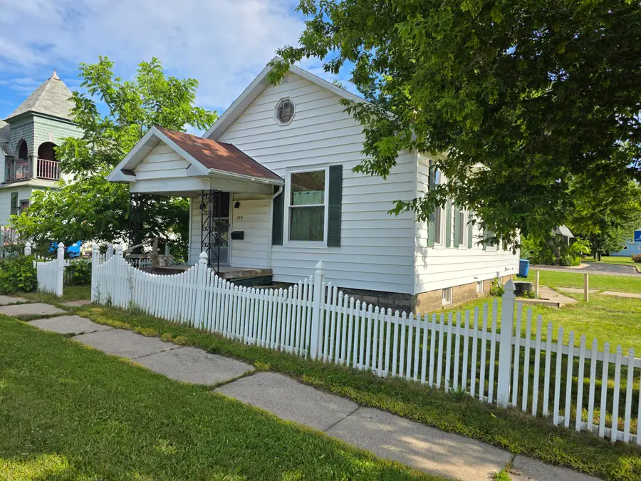 328 4th Street, Manistee, MI 49660 - #3