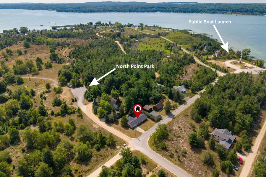 8807 Lake Park Drive, Onekama, MI 49675 - #2
