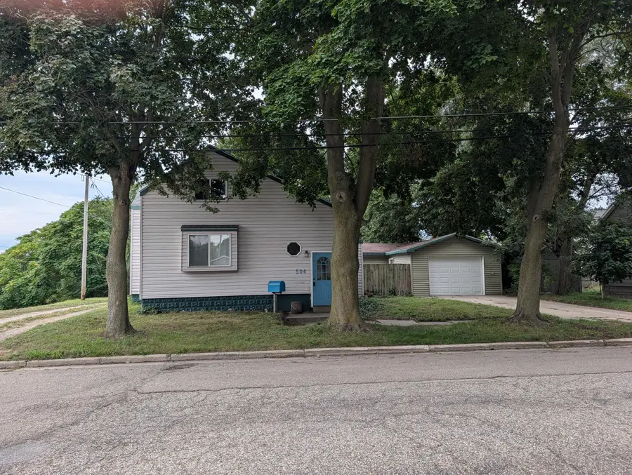 504 Adams Street, Ludington, MI 49431 - #3