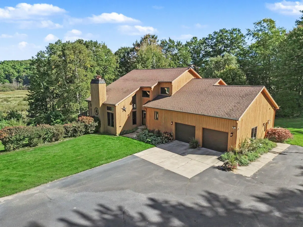 5336 W Riverside Lane, Ludington, MI 49431 - #1