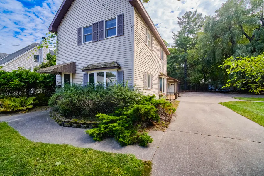 537 2nd Street, Manistee, MI 49660 - #3