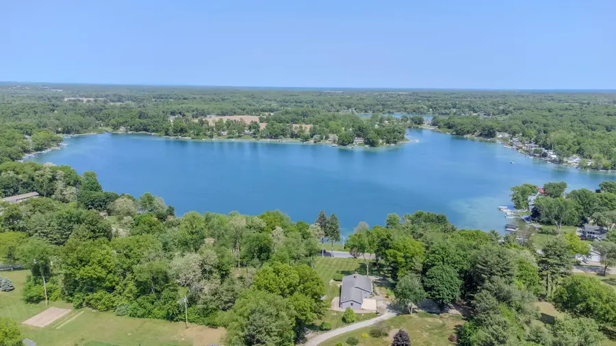 66109 Hideaway Lane, Sturgis, MI 49091 - Image #2