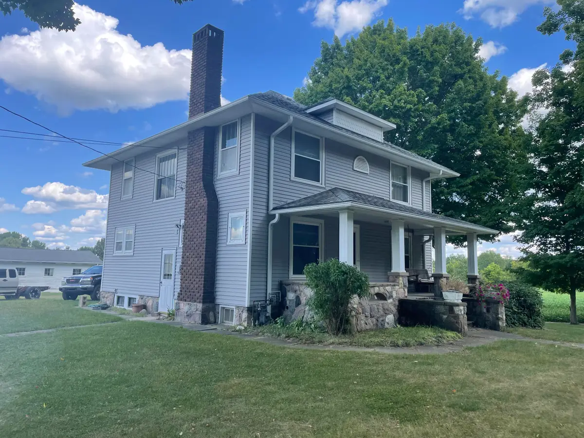 832 W Front Street, Burr Oak, MI 49030 - #1