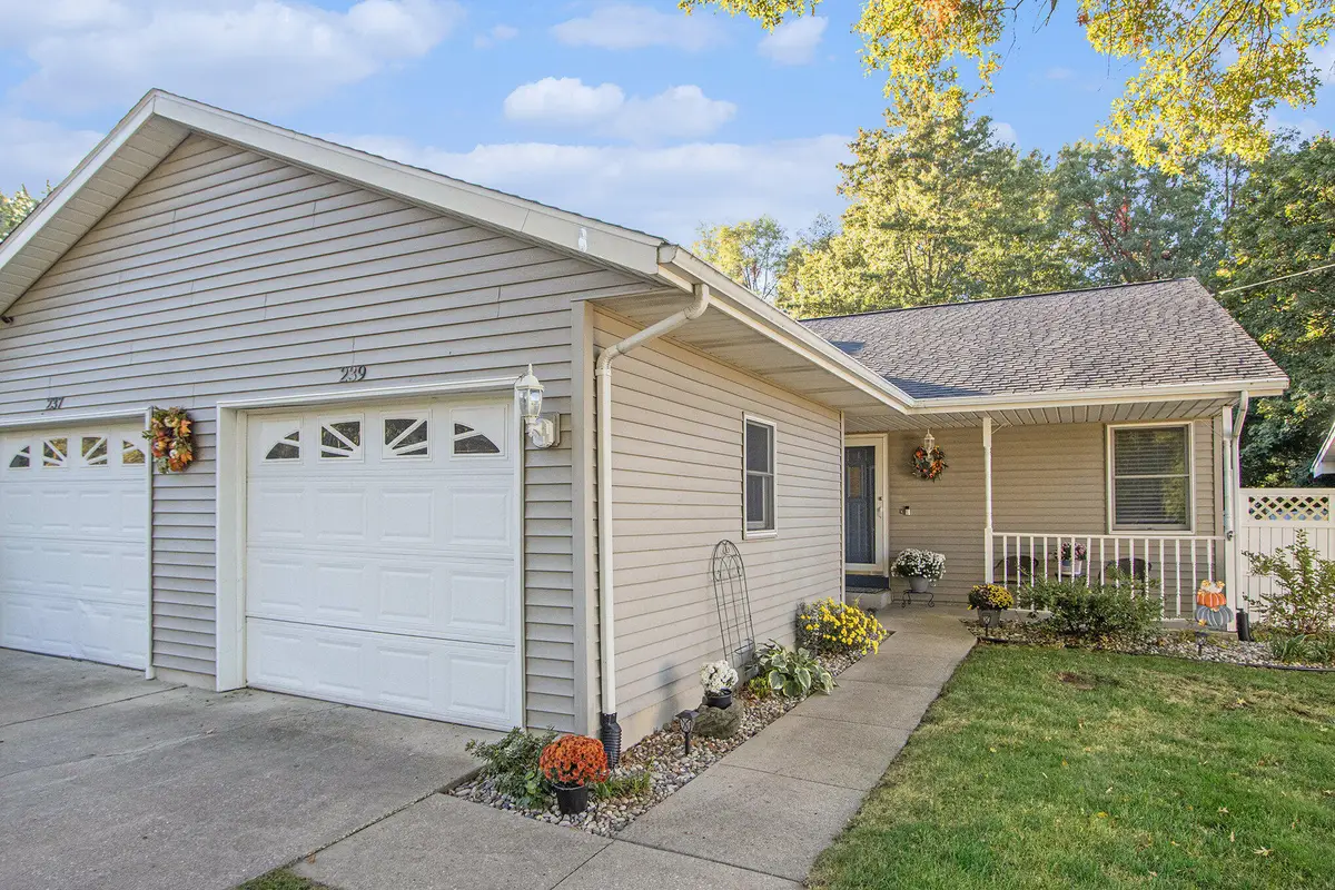 237 239 Lovell Street, Schoolcraft, MI 49087 - Image #1