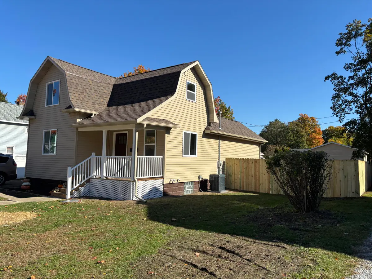 805 N Nottawa Street, Sturgis, MI 49091 - Image #1