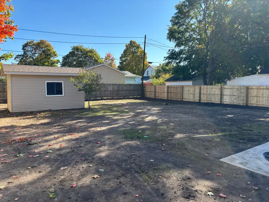 805 N Nottawa Street, Sturgis, MI 49091 - Image #2