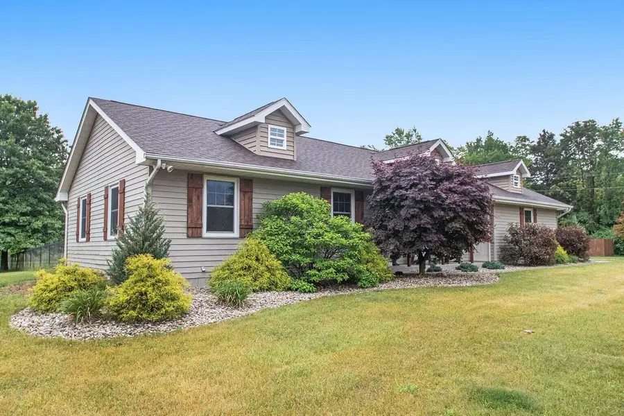 71423 State Line Drive, Union, MI 49130 - Image #2