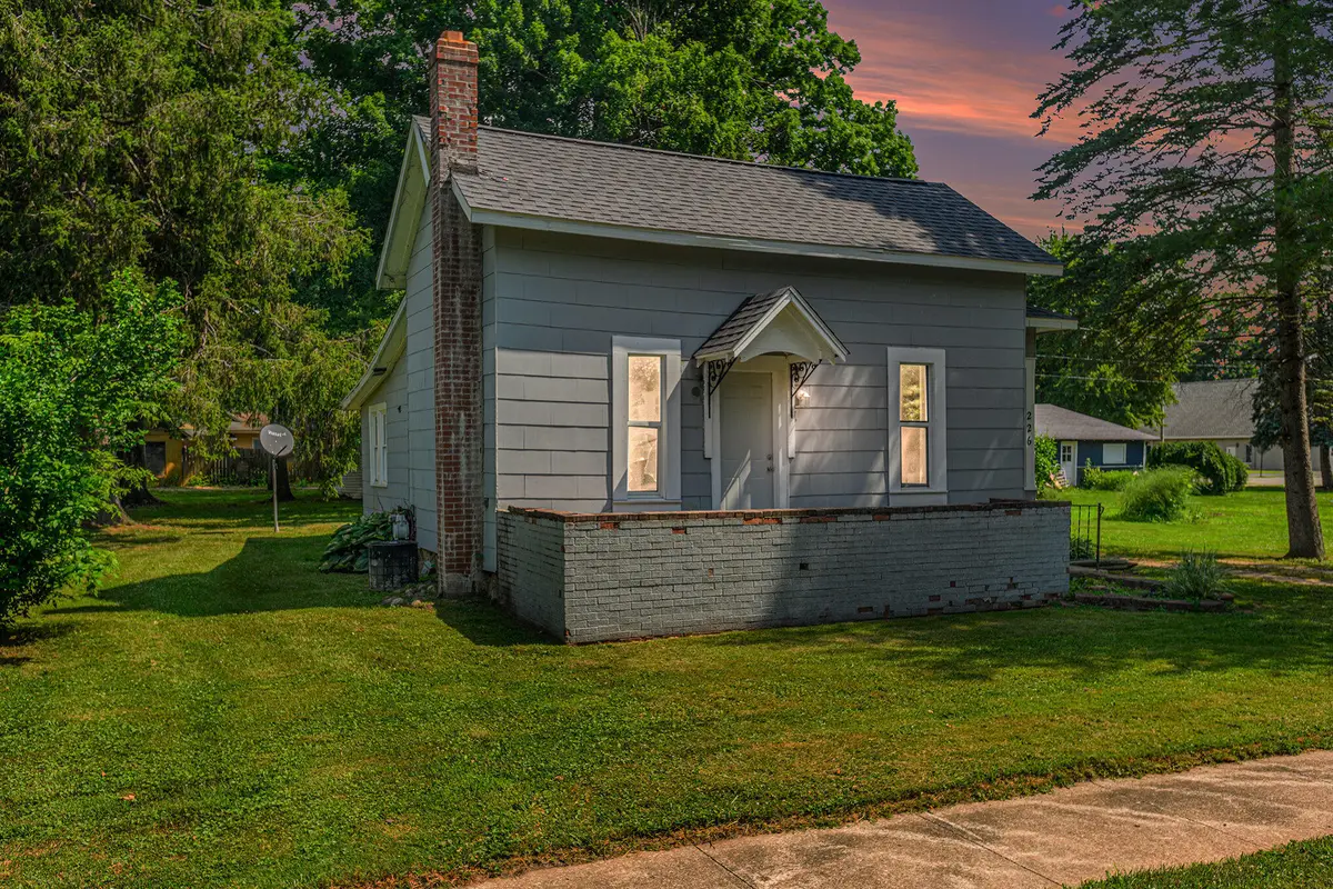 226 W Dibble Street W, Marcellus, MI 49067 - #1