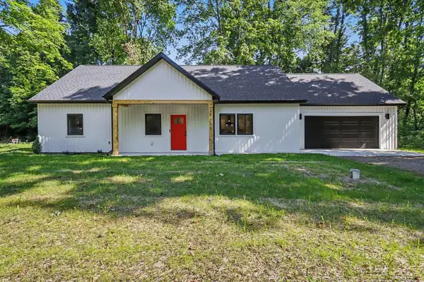 20160 Parkway Avenue, ThreeRivers, MI 49093