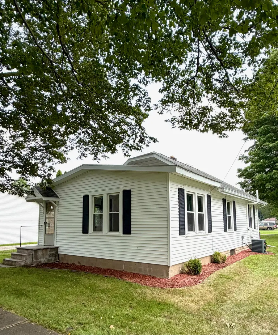 215 S Jane Street, Centreville, MI 49032 - #2