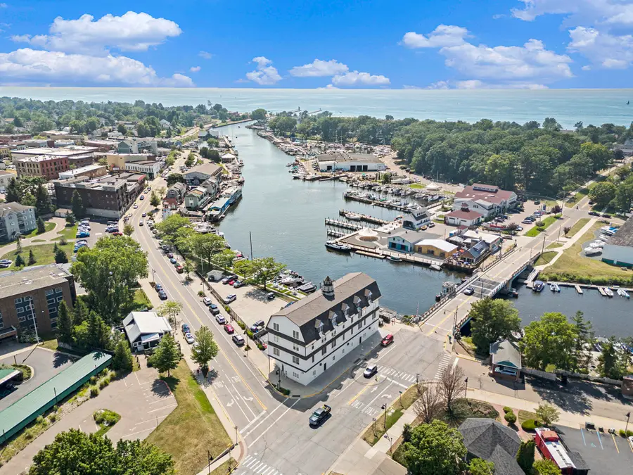 532 Dyckman Avenue Unit: 17, South Haven, MI 49090 - #2