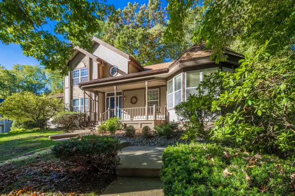 3004 White Oaks Lane, Buchanan, MI 49107