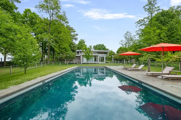 1600 Rocky Gap Road, BentonHarbor, MI 49022