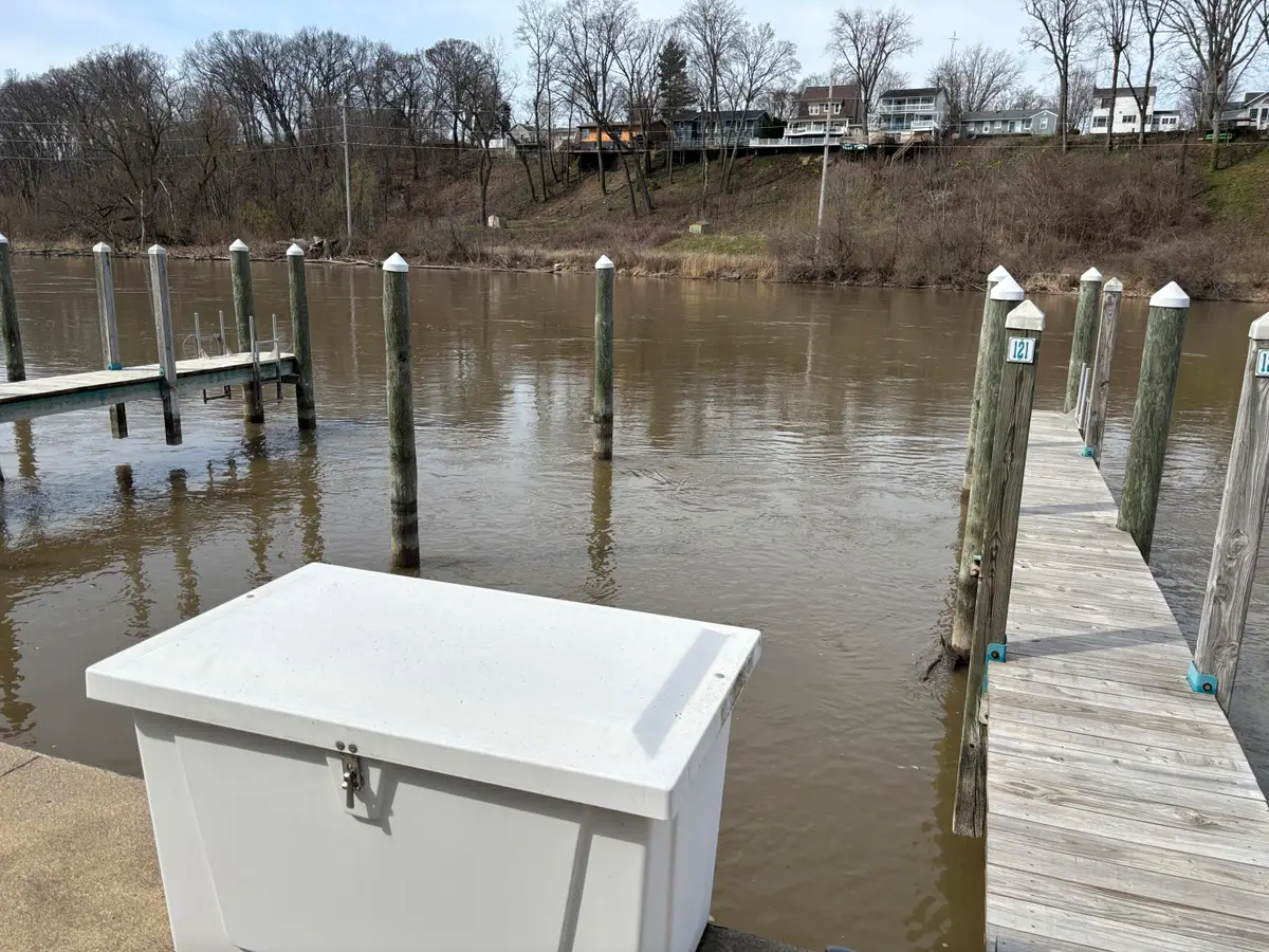 398121 Anchors Way, Saint Joseph Charter Township, MI 49085 - Image #1