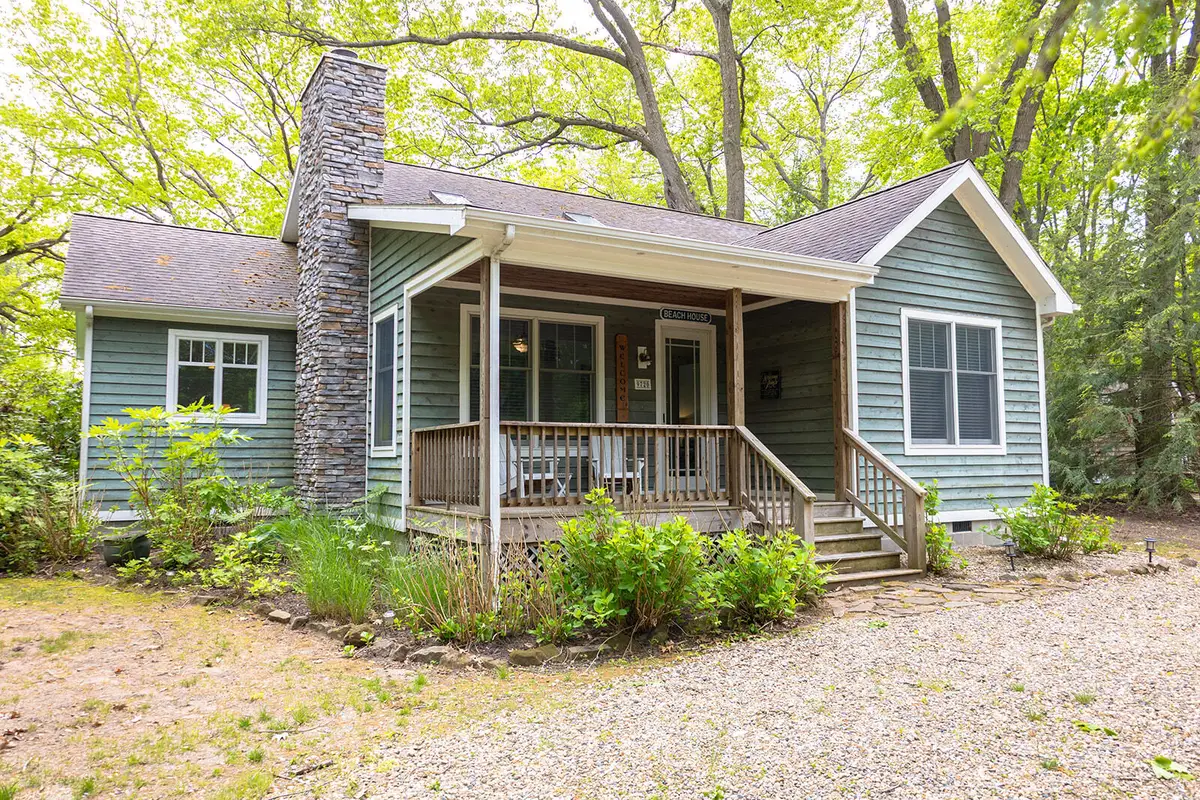 9720 Woodlawn Avenue, Union Pier, MI 49129 - Image #1