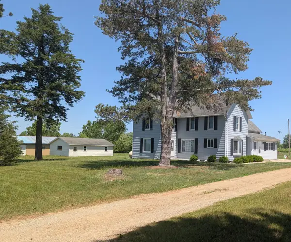 11651 CR 687, SouthHaven, MI 49090