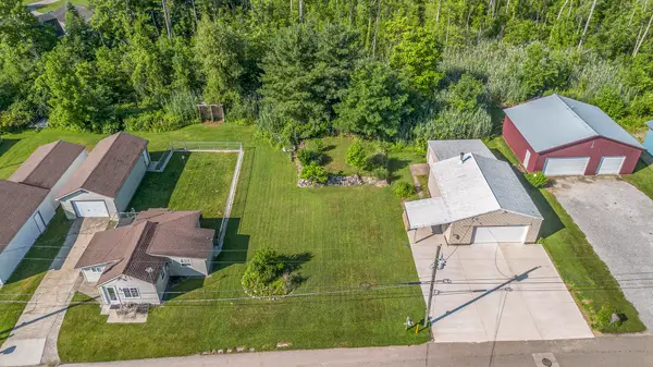 Donald Roadway, Vandalia, MI 49095