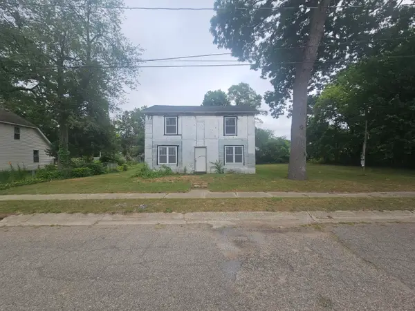 208 Halstead Street, Dowagiac, MI 49047