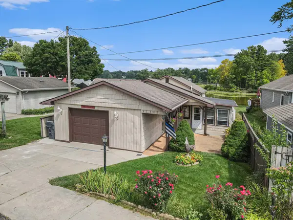 51765 Easy Street, PawPaw, MI 49079