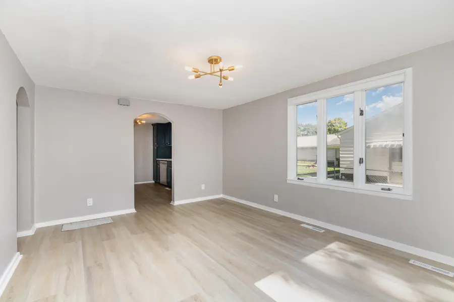 649 Grant Avenue, Saint Joseph Charter Township, MI 49085 - Image #3