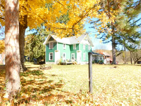 69217 51st Street, Lawrence, MI 49064