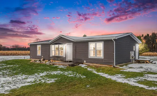 81979 44th Street, Decatur, MI 49045