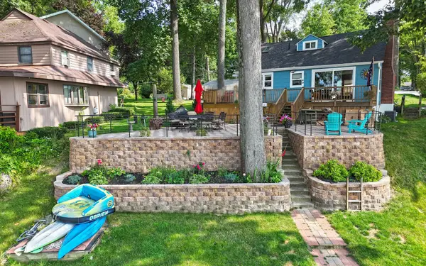 67050 95th Avenue, Dowagiac, MI 49047